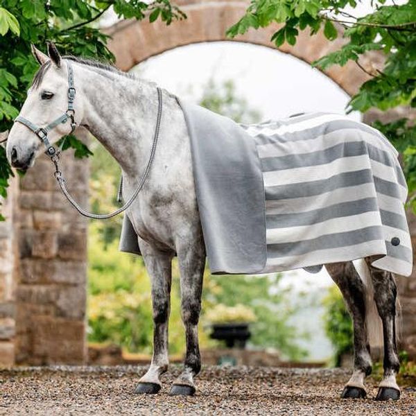 Hovedbilde Horseware Newmarket Fleece Teppe - Witney ...