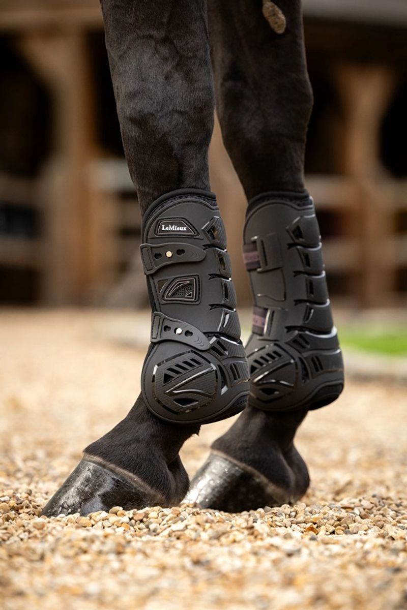 LM Motion Cool Tendon Boot